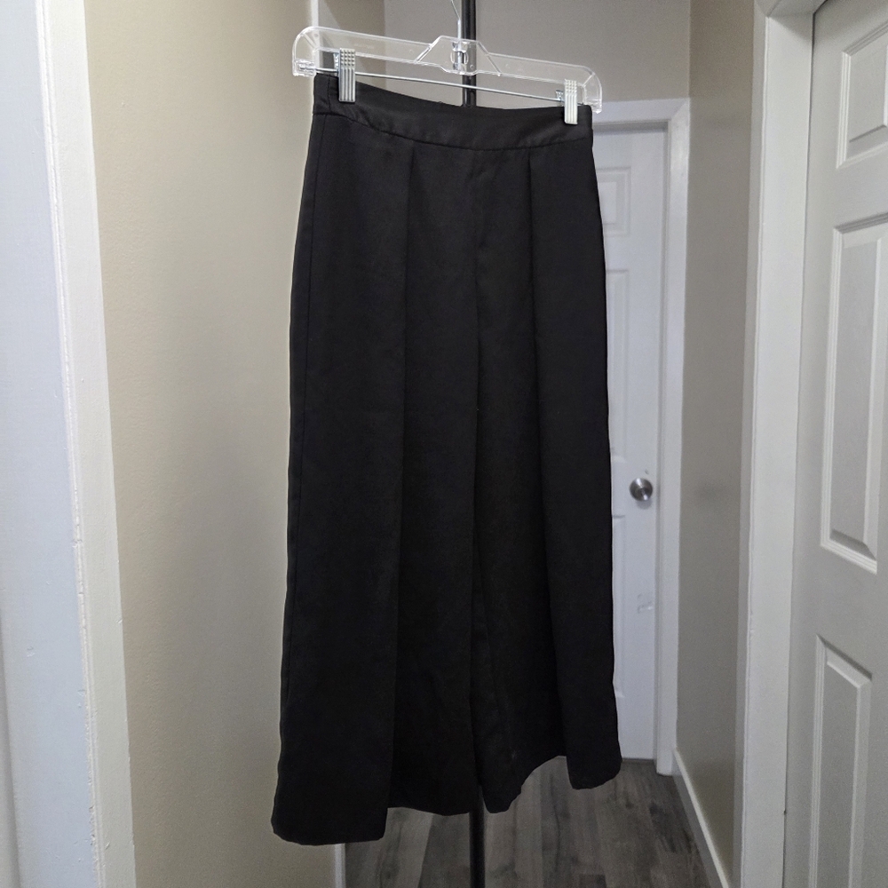Topshop Black High-Waisted Wide Leg Pants | Chic Flowing Trouser - Picture 2 of 9